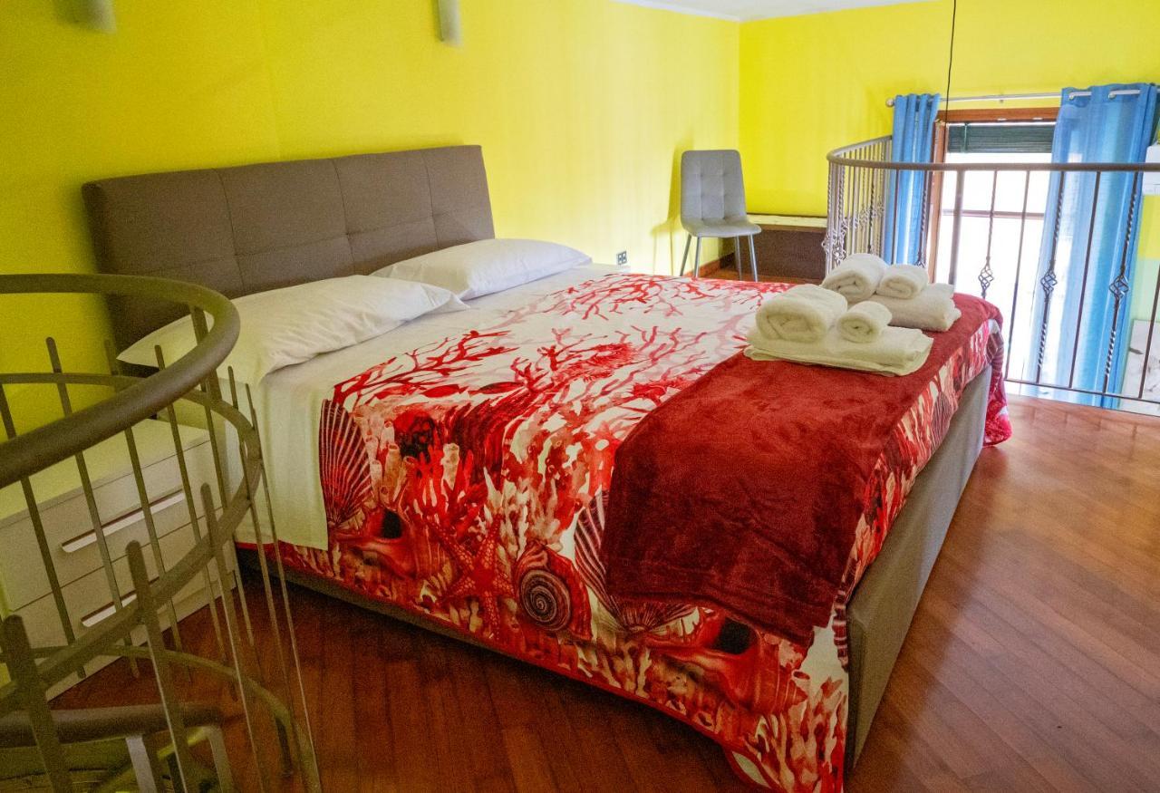 Casa "Positano" Da Ely - Salerno Centro Con Self Check-In Appartement Buitenkant foto