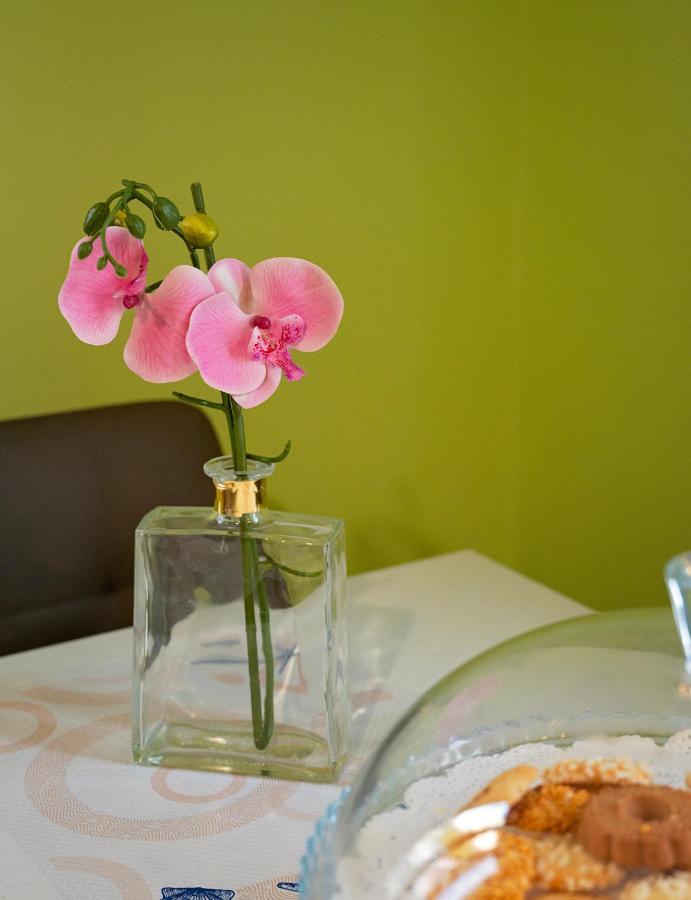 Casa "Positano" Da Ely - Salerno Centro Con Self Check-In Appartement Buitenkant foto