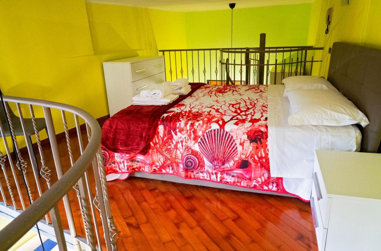 Casa "Positano" Da Ely - Salerno Centro Con Self Check-In Appartement Buitenkant foto