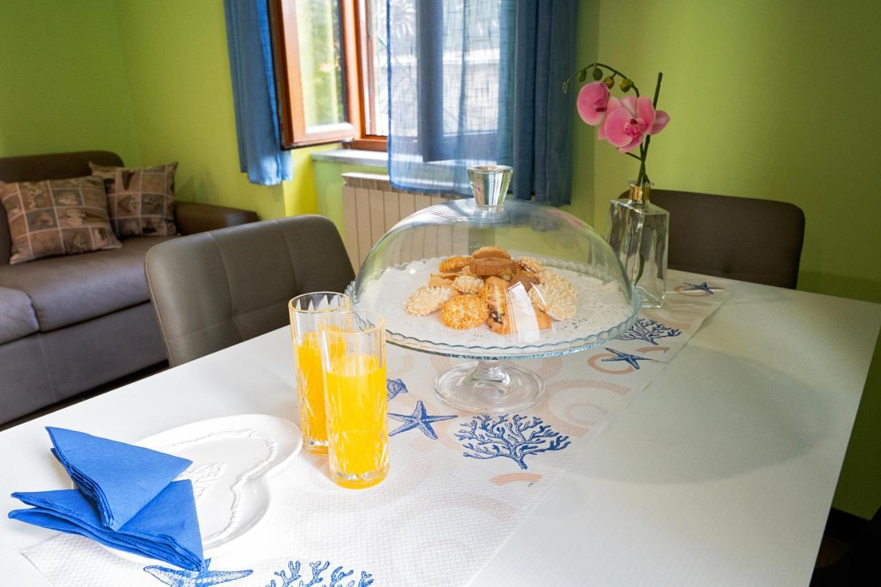 Casa "Positano" Da Ely - Salerno Centro Con Self Check-In Appartement Buitenkant foto