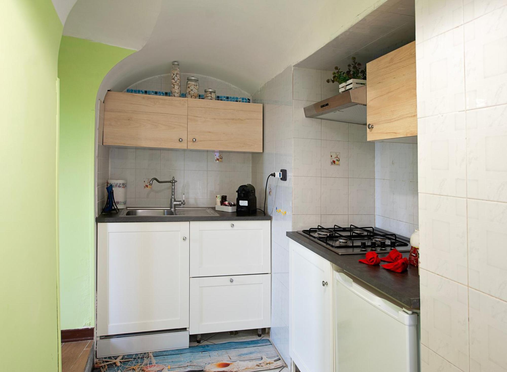 Casa "Positano" Da Ely - Salerno Centro Con Self Check-In Appartement Buitenkant foto