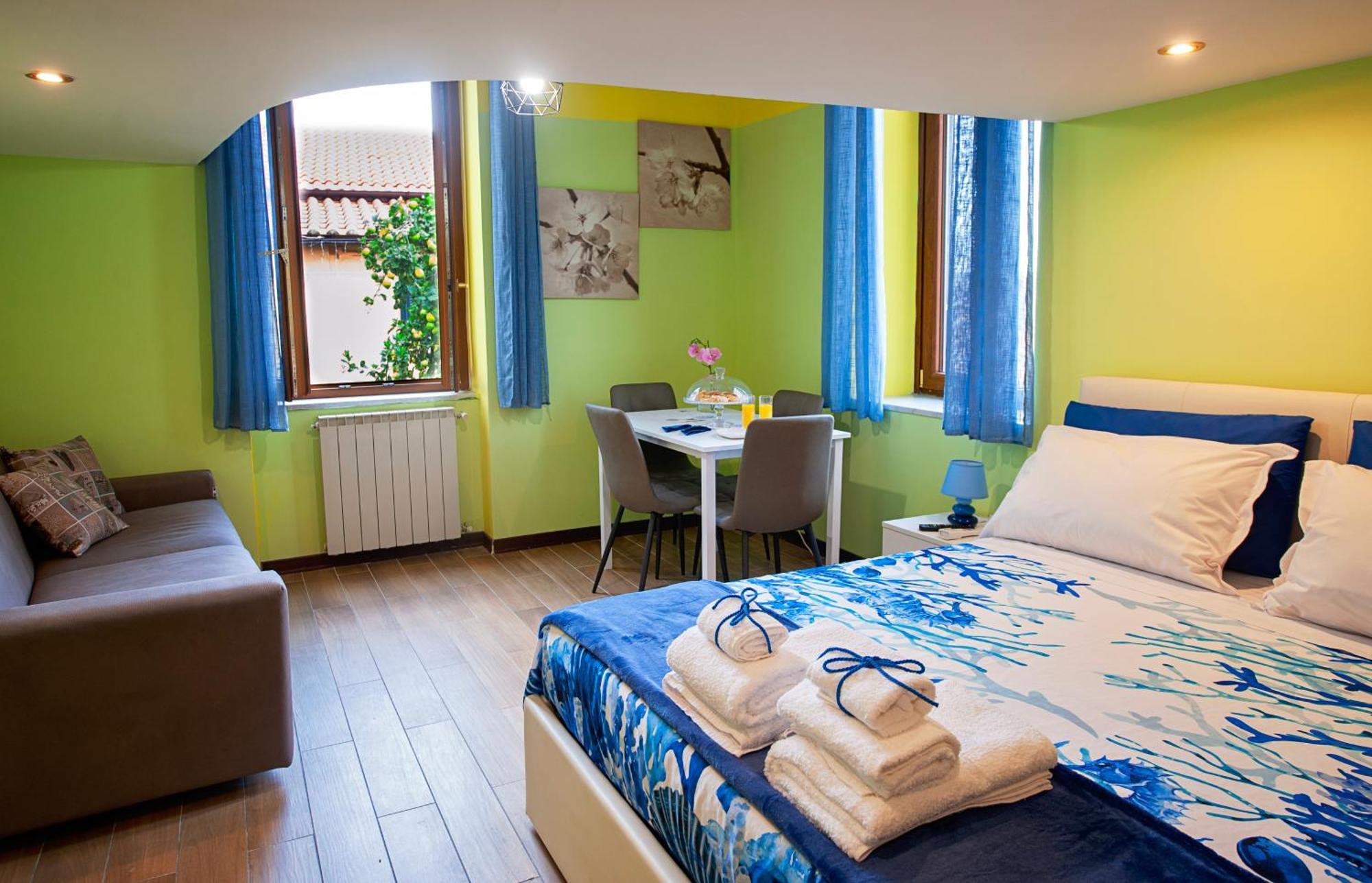 Casa "Positano" Da Ely - Salerno Centro Con Self Check-In Appartement Buitenkant foto